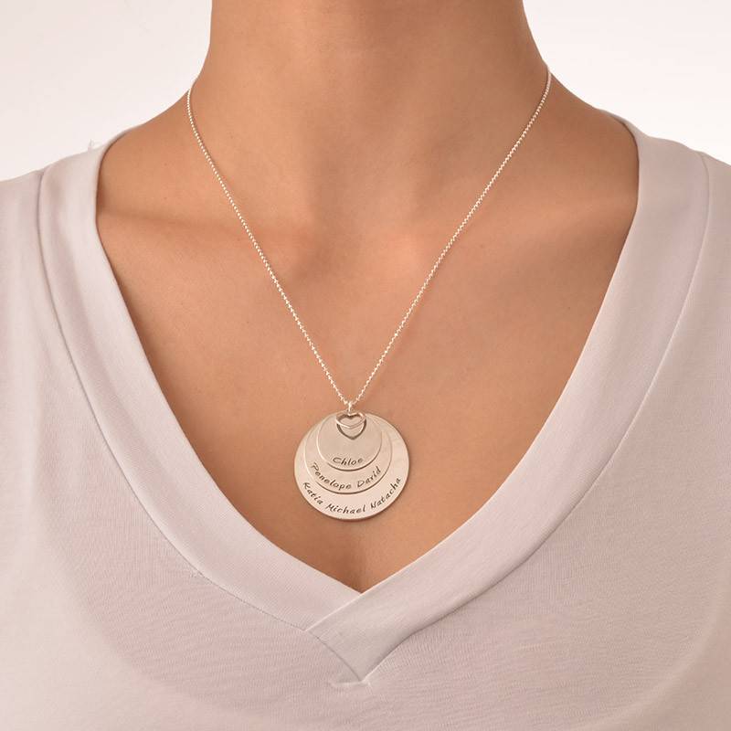 Mum Necklace with Three Personalised Discs-2 product photo