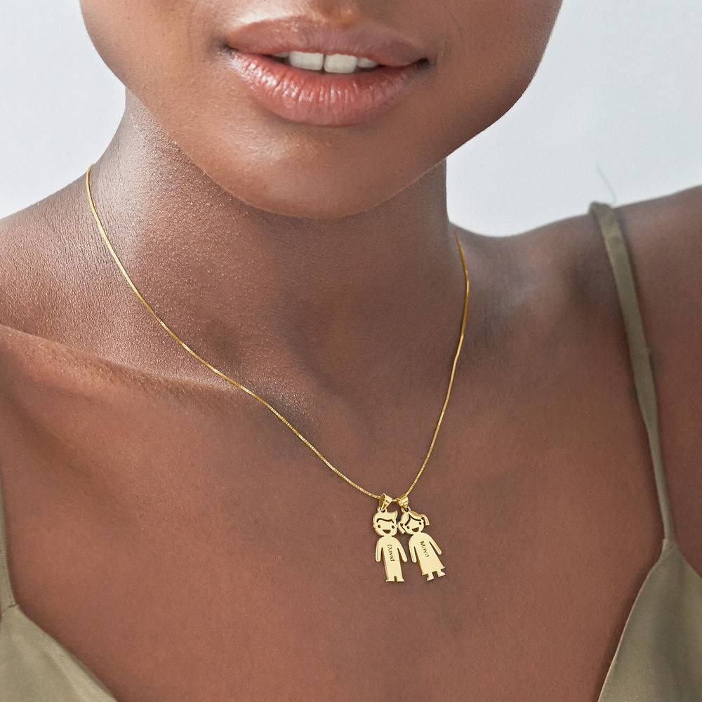 Collana della Mamma Con Charm Bimbi Incisi in Oro Giallo 10K-4 foto del prodotto