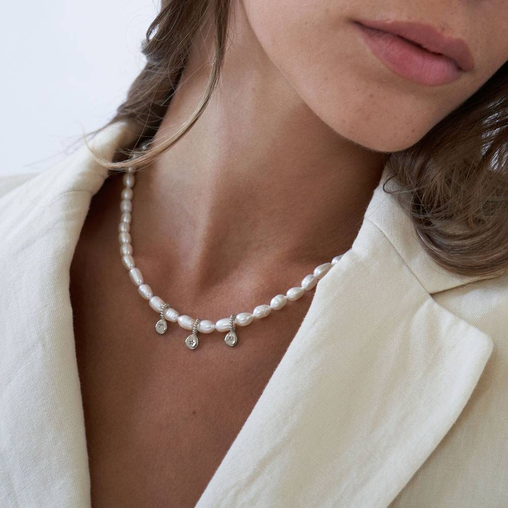 Julia initial halskjede med perler i sterlingsølv-3 produktbilde