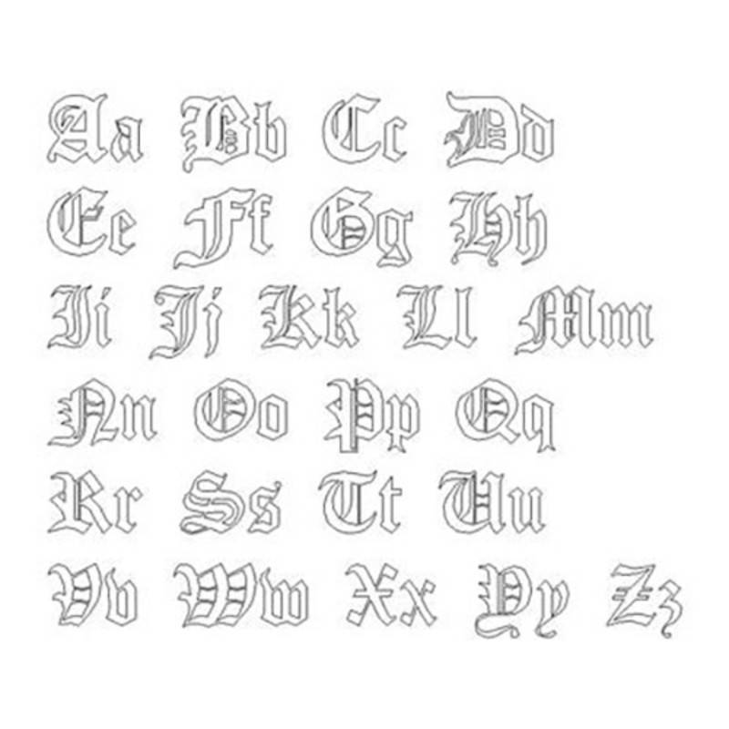 Navnehalskæde med gammel engelsk gotisk skrift i sølv-3 produkt billede