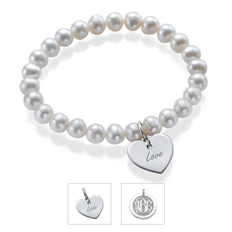 Perlen Armband mit graviertem Anhänger aus 925er Sterlingsilber Produktfoto