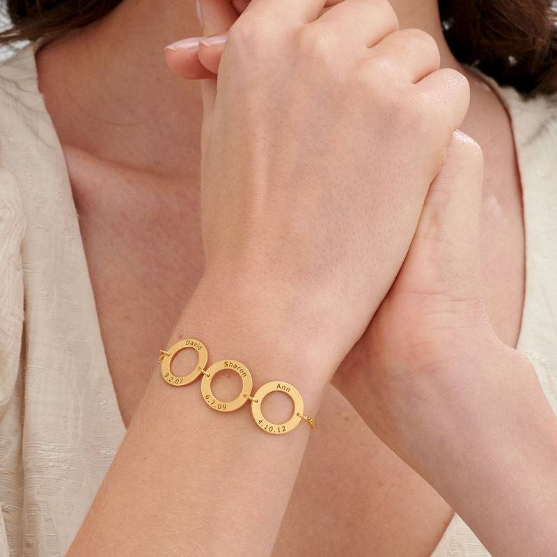 Personalised 3 Circles Bracelet with Engraving in Gold Plating product photo