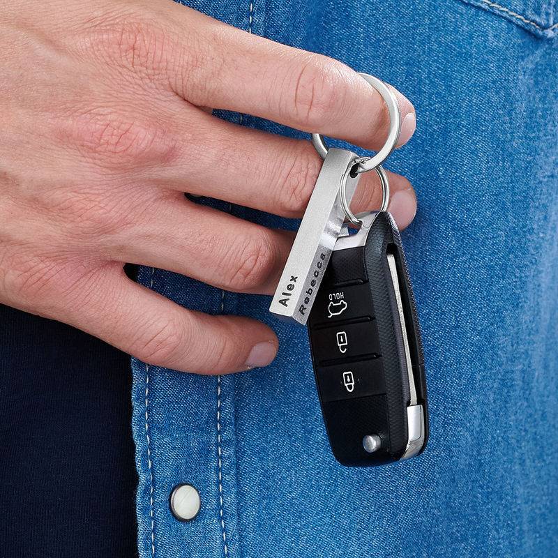 Personalisierter 3D Bar Schlüsselanhänger - 925er Sterlingsilber-1 Produktfoto