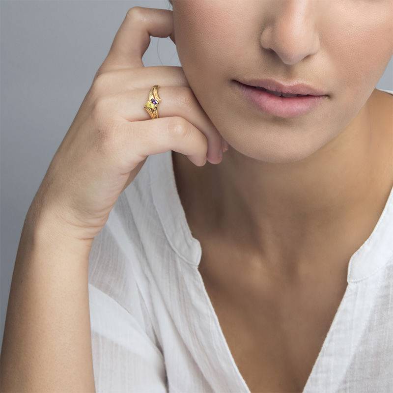 Anello personalizzato con pietre portafortuna Placcato in Oro-1 foto del prodotto