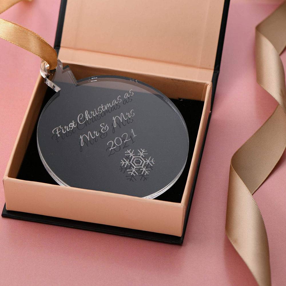 Personalised Christmas Ornament with Snowflake product photo