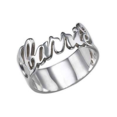 Persoonlijke Uitgesneden Carrie stijl Naam Ring in 925 Zilver Productfoto