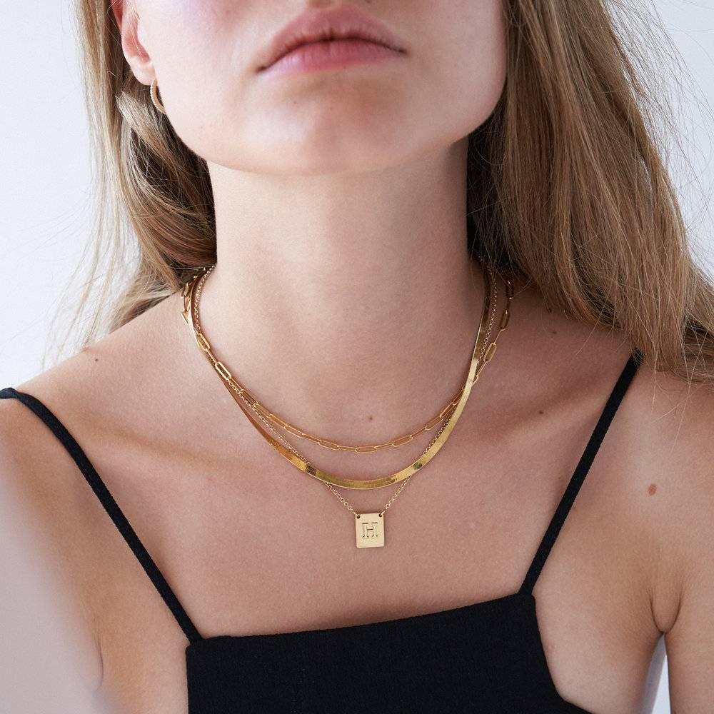 Personligt halsband med bokstav i guldplätering-2 produktbilder