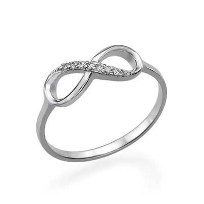 Infinity-Unendlich Ring mit Zirkonia Edelsteinen Produktfoto