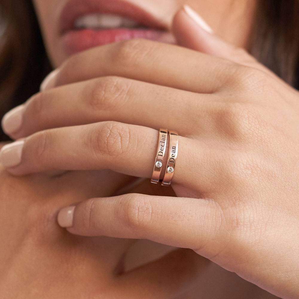 Stabelbar ring med navn og månedssten - 18 karat rosaforgyldt sølv-5 produkt billede