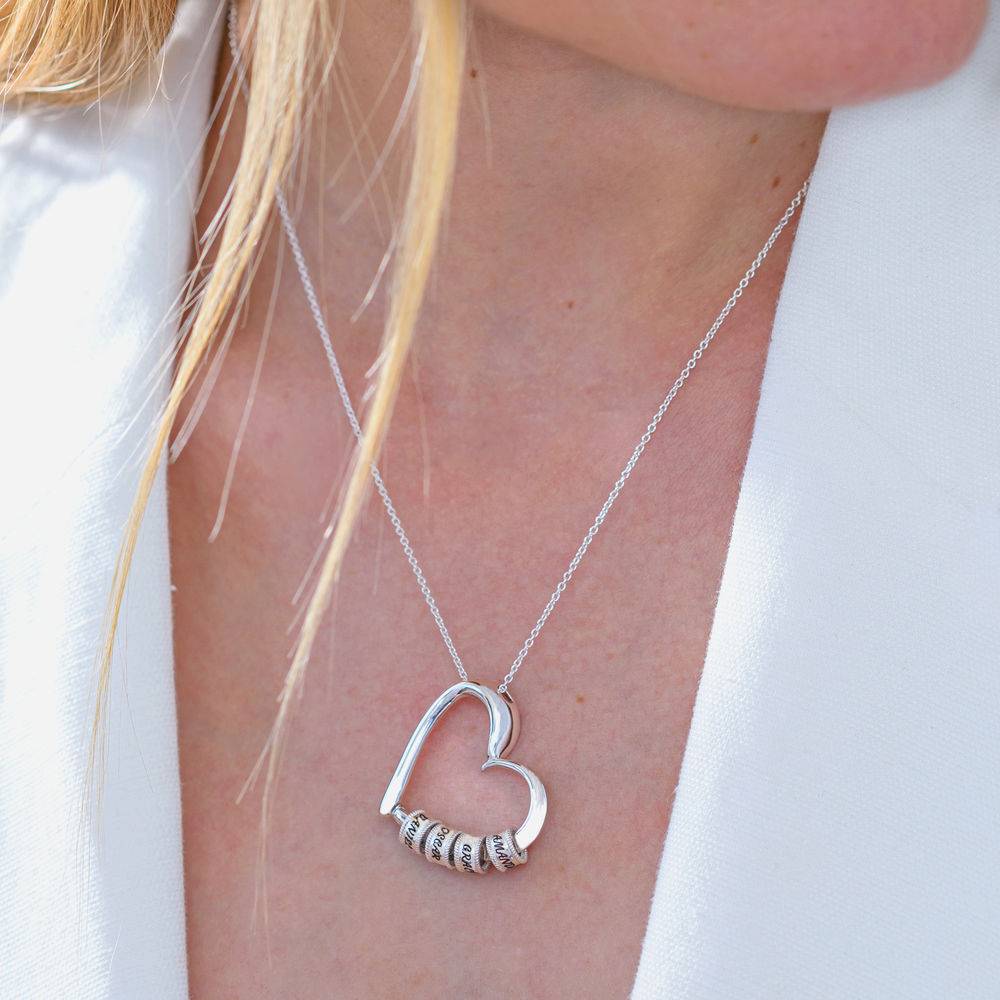 Charmante Herz-Halskette mit gravierten Perlen aus Sterlingsilber Produktfoto