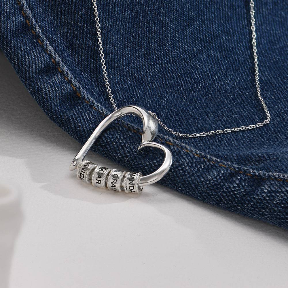 Charmante Herz-Halskette mit gravierten Perlen aus Sterlingsilber Produktfoto