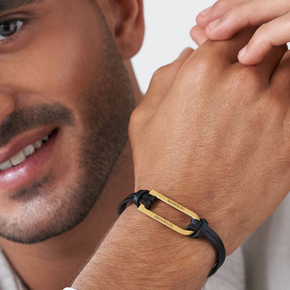 Zwarte leren Titan armband met goud vergulde bar-3 Productfoto