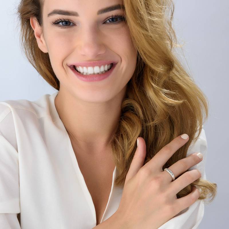 Stackable Engraved Ring with Names in Sterling Silver-3 Stackable Engraved Ring with Names in Sterling Silver-3 produkt billede